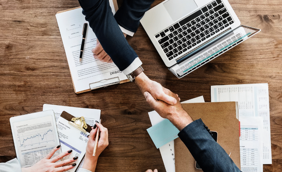 Die Zukunft der Arbeitswelt: Wie Unternehmen sich an die digitale Transformation anpassen